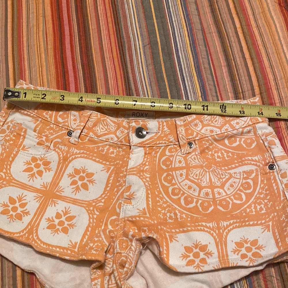Roxy shorts EUC - Picture 7 of 8
